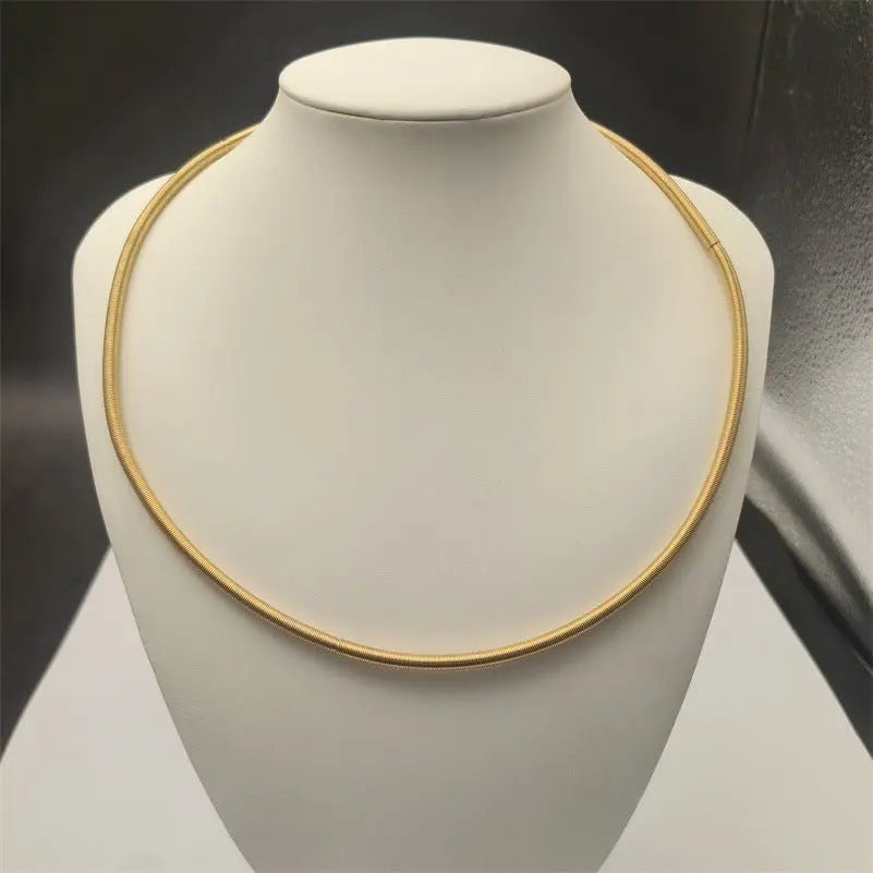 European And American Khaki Necklace Snake Bone Pattern Can Be Opened